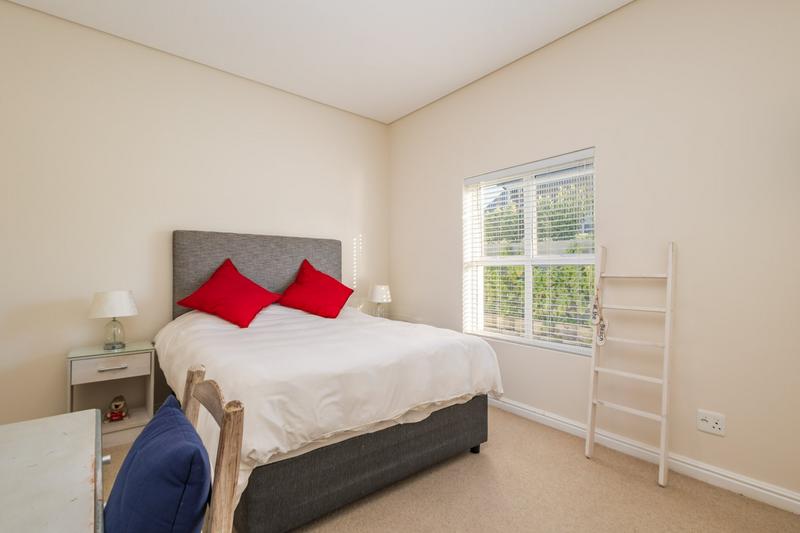 3 Bedroom Property for Sale in Baron View Western Cape